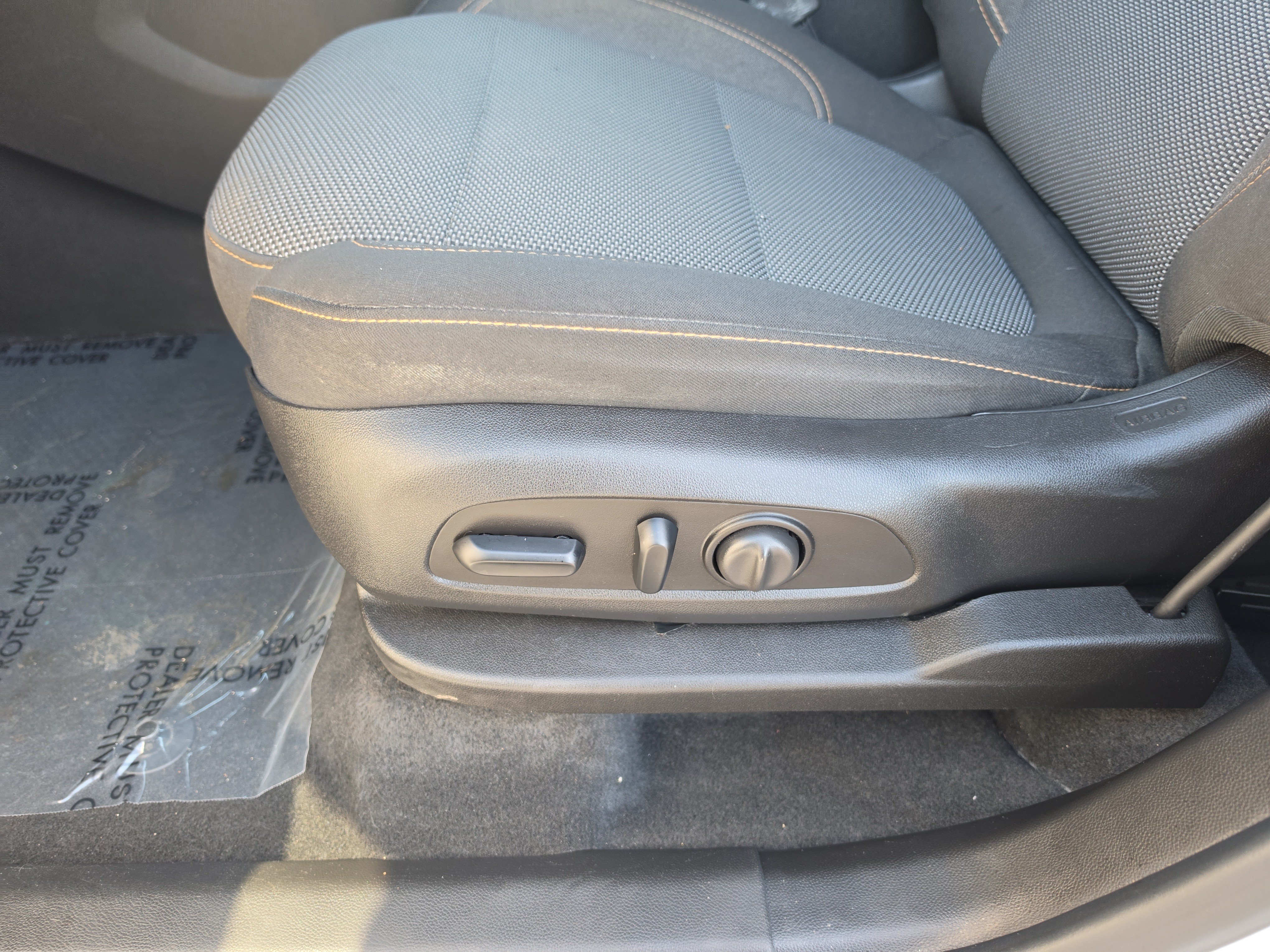 Certified Used 2018 IRIDESCENT PEARL TRICOAT Chevrolet LT Cloth image 20