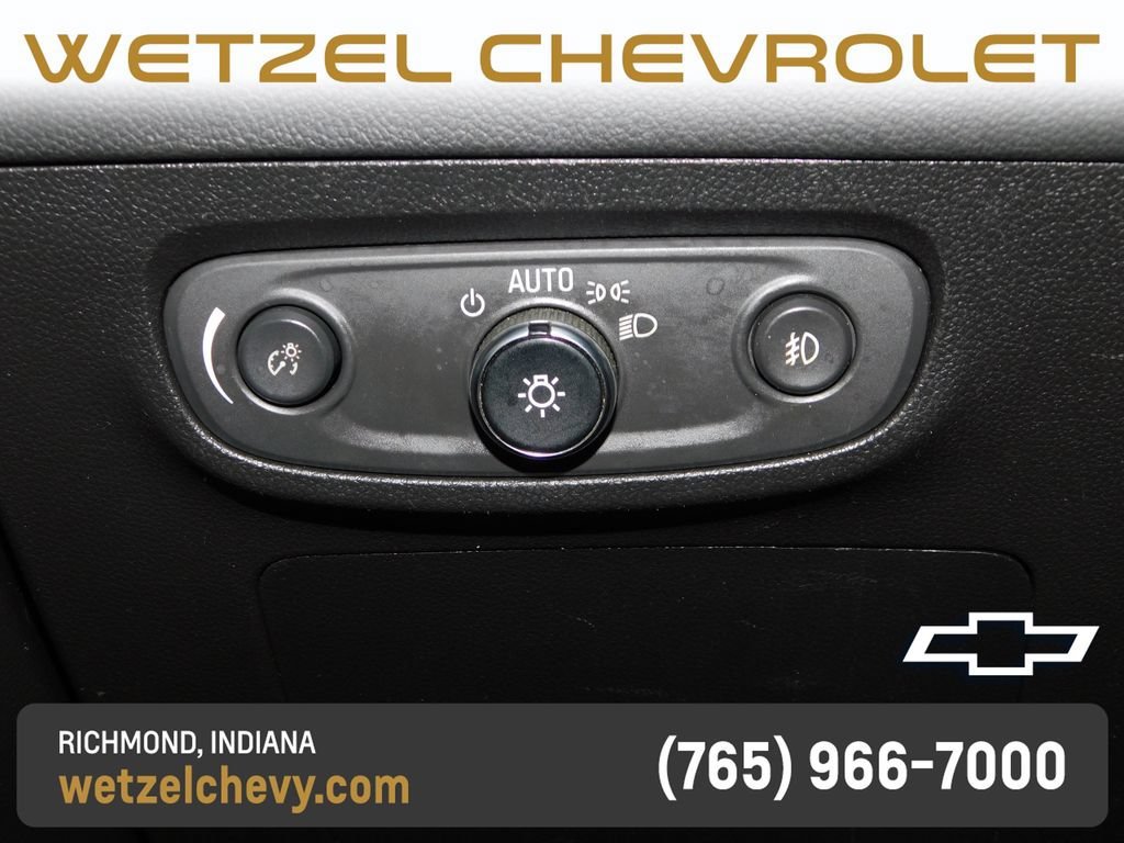 Used 2023 Ebony Twilight Metallic Buick Preferred image 27