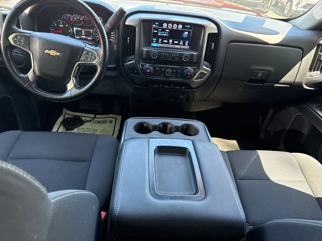 Used 2018 Red Chevrolet LT image 19