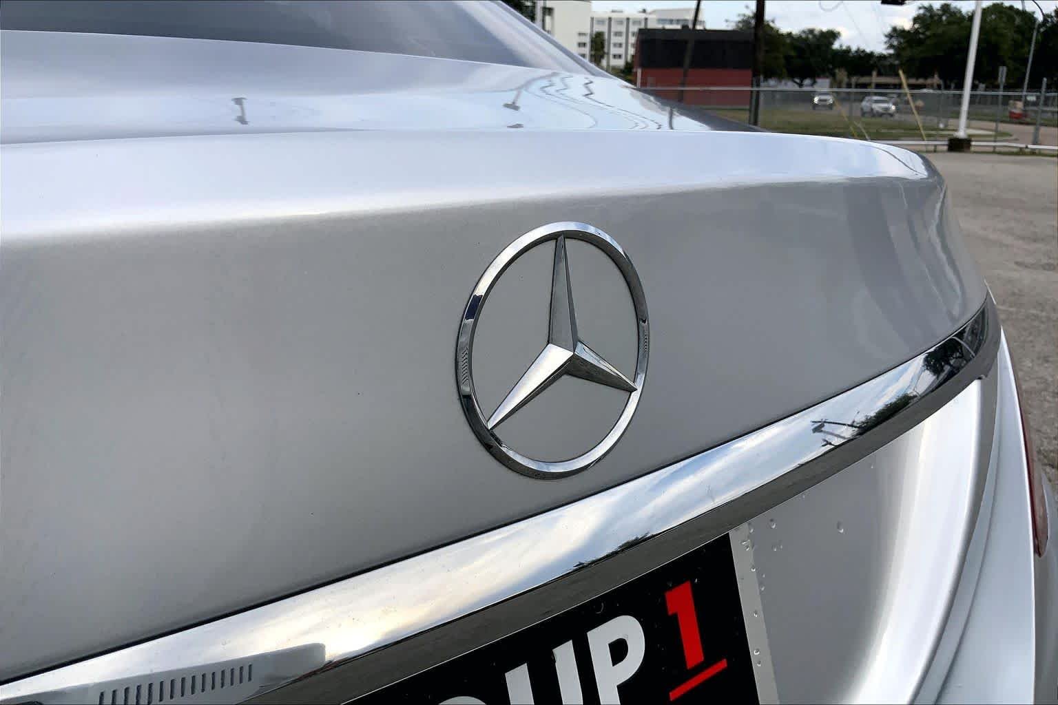 Used 2018 Iridium Silver Metallic Mercedes-Benz C 300 image 19
