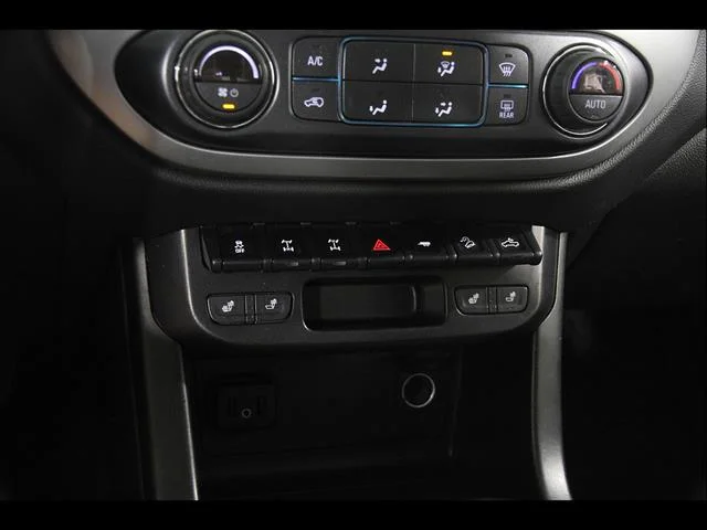 2022 Chevrolet Colorado ZR2 - Photo 17