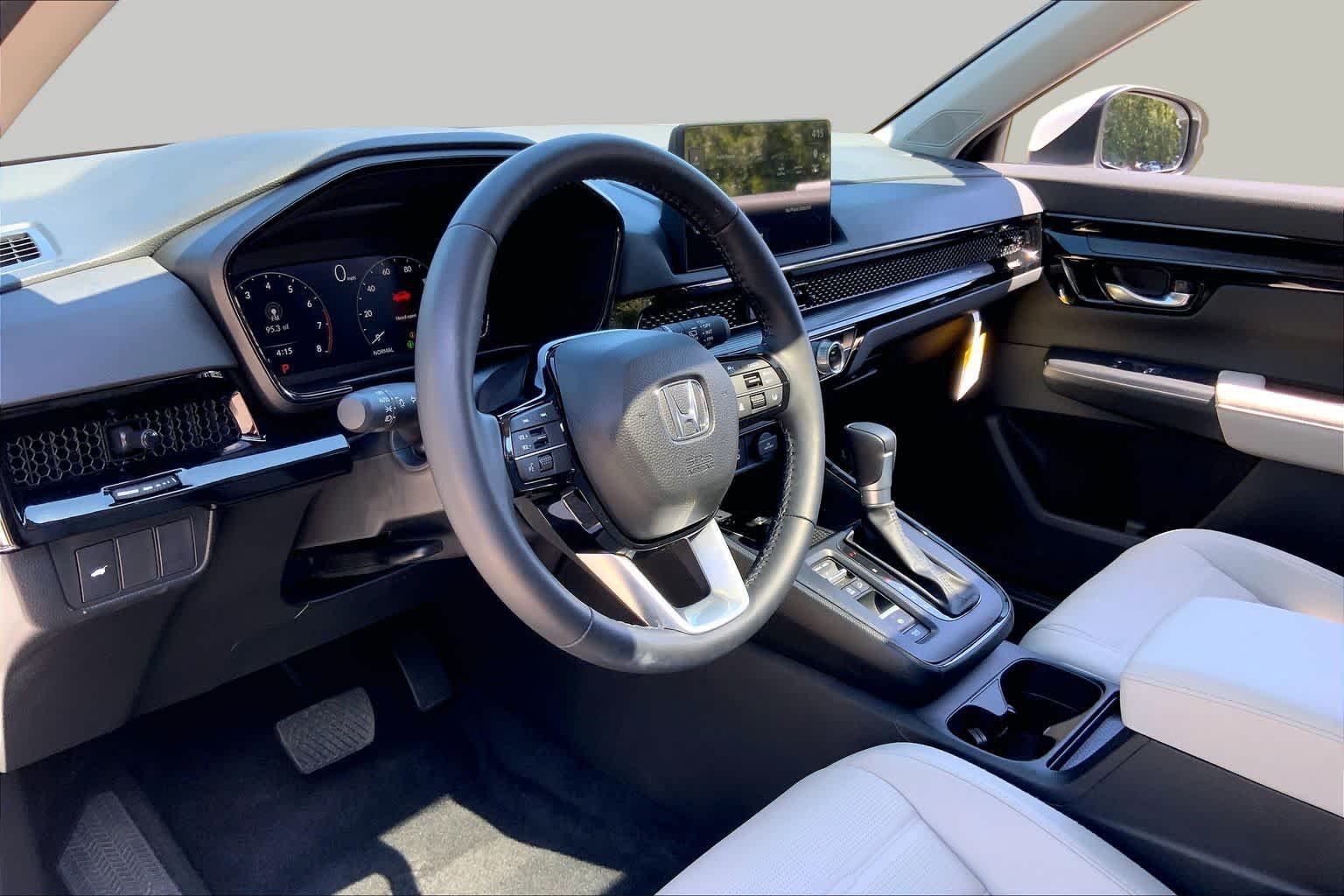 Certified Used 2026 Platinum White Pearl Honda 2WD EX-L image 18