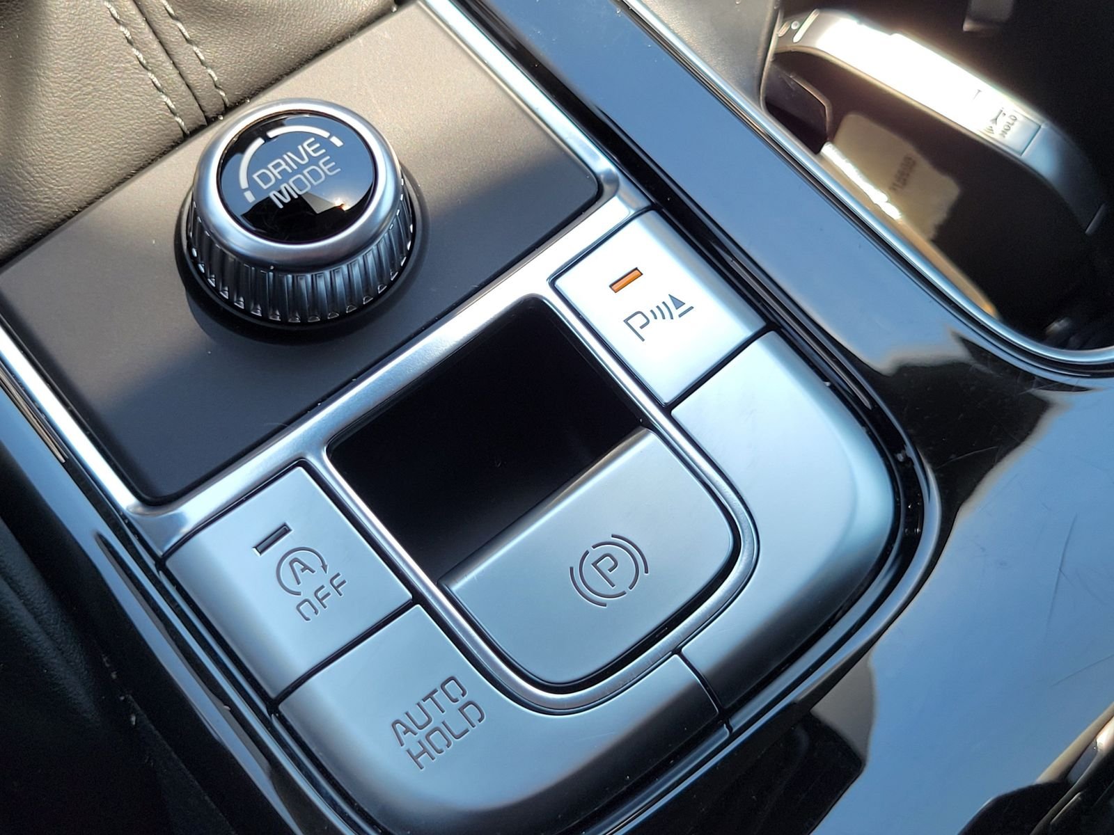 Certified Used 2025 Black Kia S image 25