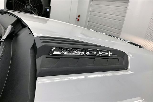 Used 2025 Summit White Chevrolet LT image 36