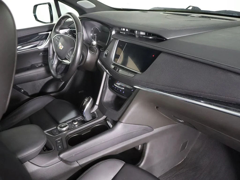 Used 2023 White Cadillac Premium Luxury image 29