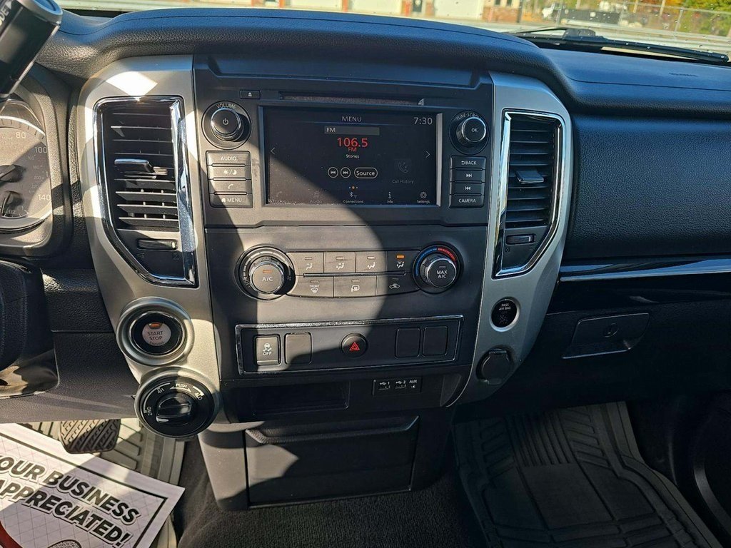2019 Nissan Titan SV photo 4
