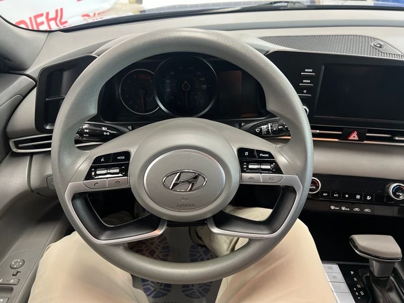 Used 2022 Blue Hyundai SEL image 23