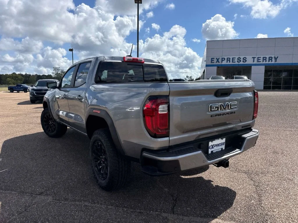 2026 GMC Canyon Elevation - Photo 5