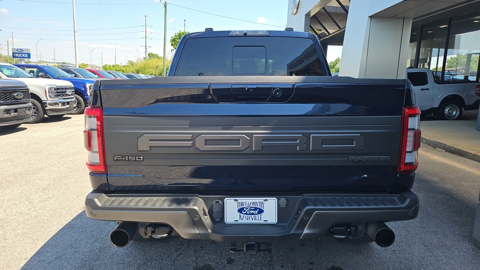 Used 2023 Blue Ford 2023 FORD F-150 RAPTOR CREW CAB 4DR 145 WB 4WD image 4