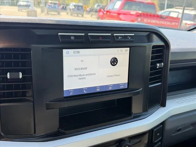 Used 2024 Oxford White Ford XL image 19