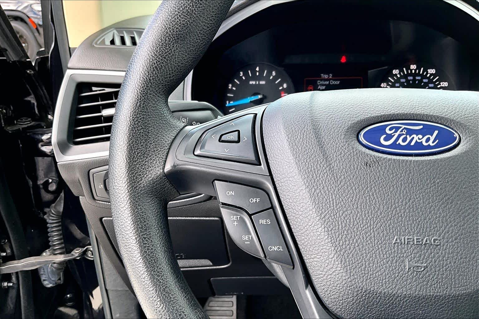 Used 2020 Agate Black Ford SE image 22