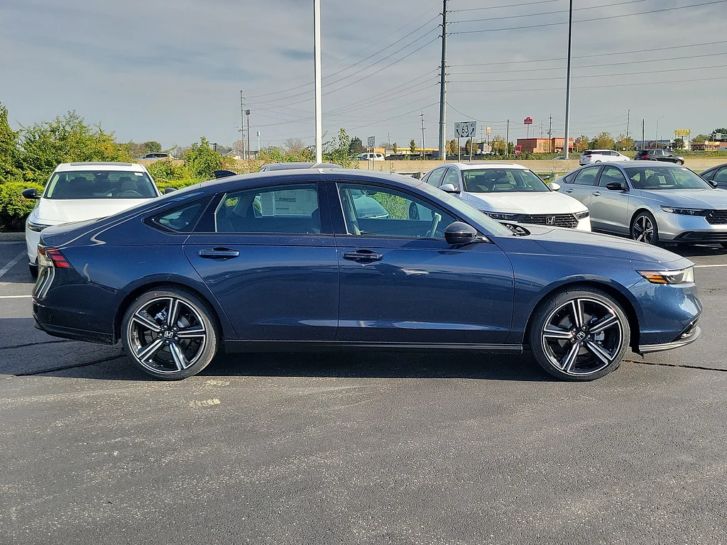 New 2026 Canyon River Blue Metallic Honda SE image 7
