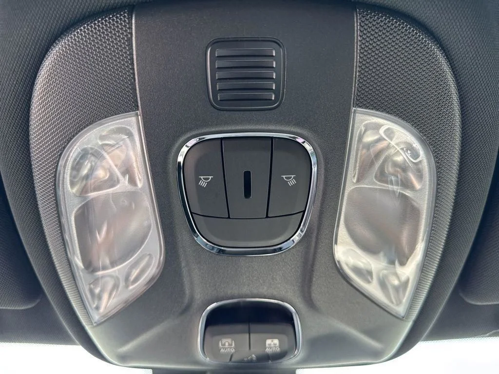 2025 Jeep Compass Limited - Photo 43