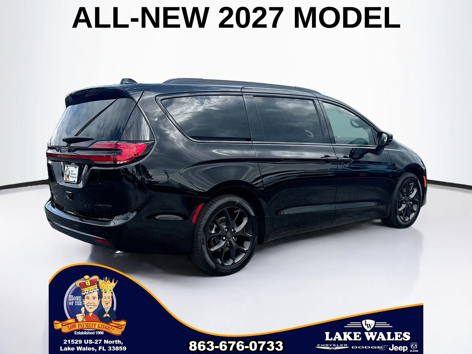 New 2027 Diamond Black Crystal Pearl-Coat Exterior Paint Chrysler Limited image 6