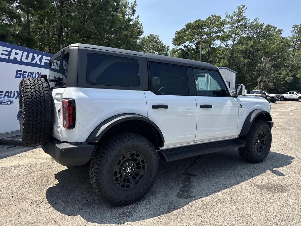 New 2026 Oxford White Ford Outer Banks® image 16
