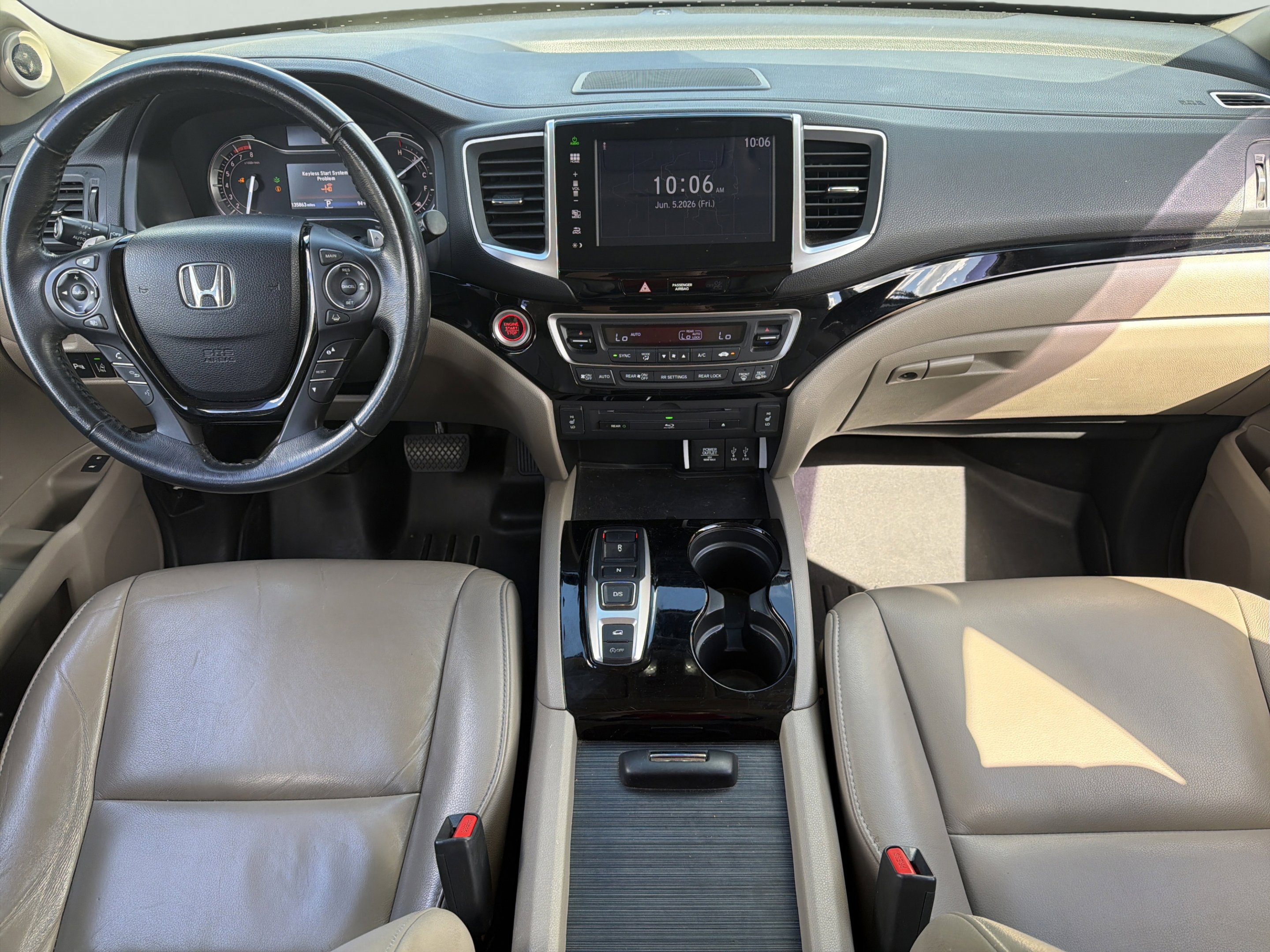 Used 2016 White Diamond Pearl Honda Touring image 8