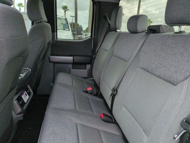New 2026 Oxford White Ford XLT image 14