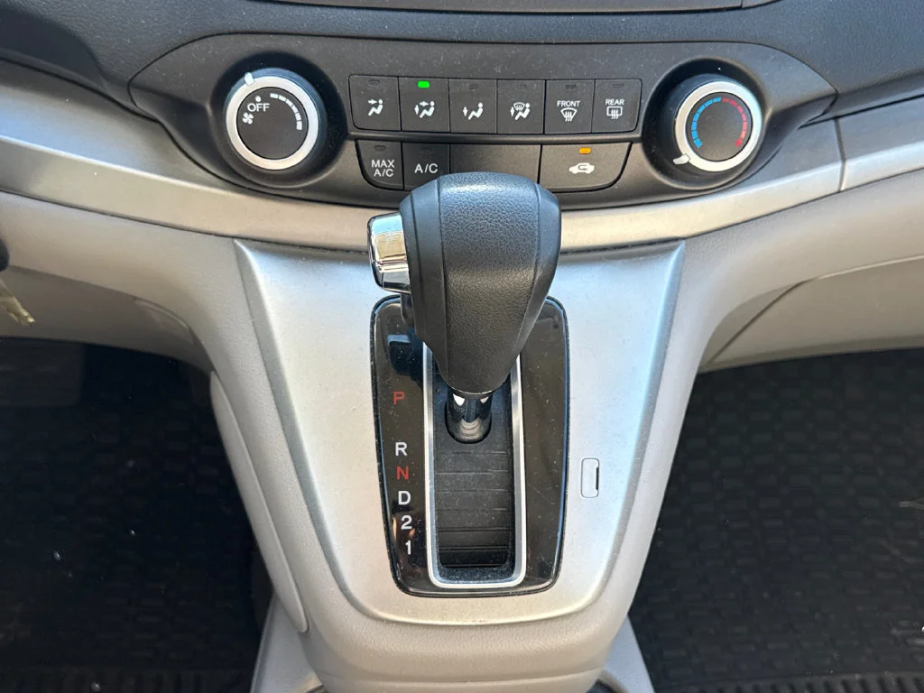 Used 2014 Twilight Blue Metallic Honda LX image 24