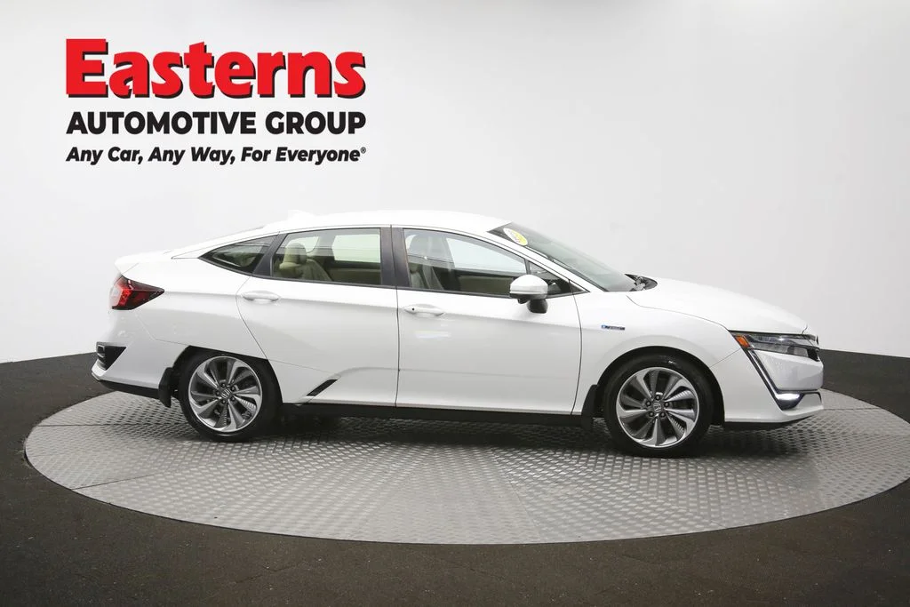 Used 2018 White Honda Touring image 44