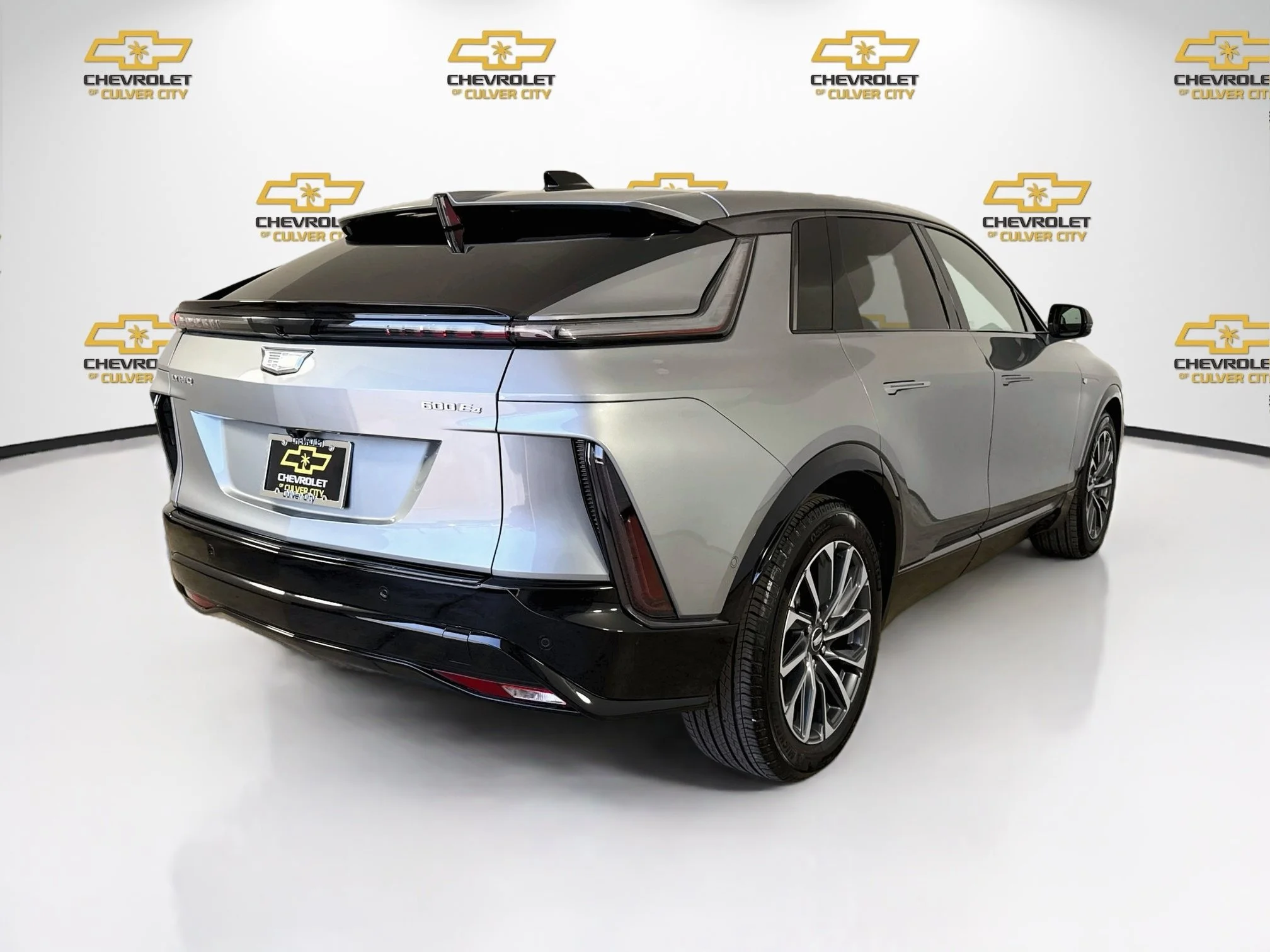 Used 2024 Argent Silver Metallic Cadillac Sport 3 image 8