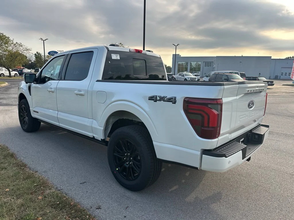 New 2026 Star White Metallic Tri-Coat Ford Platinum® image 10