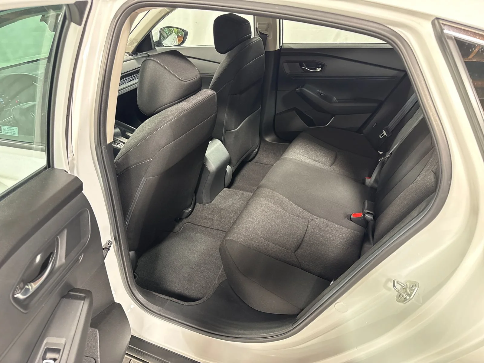 Certified Used 2023 Platinum White Pearl Honda EX image 29