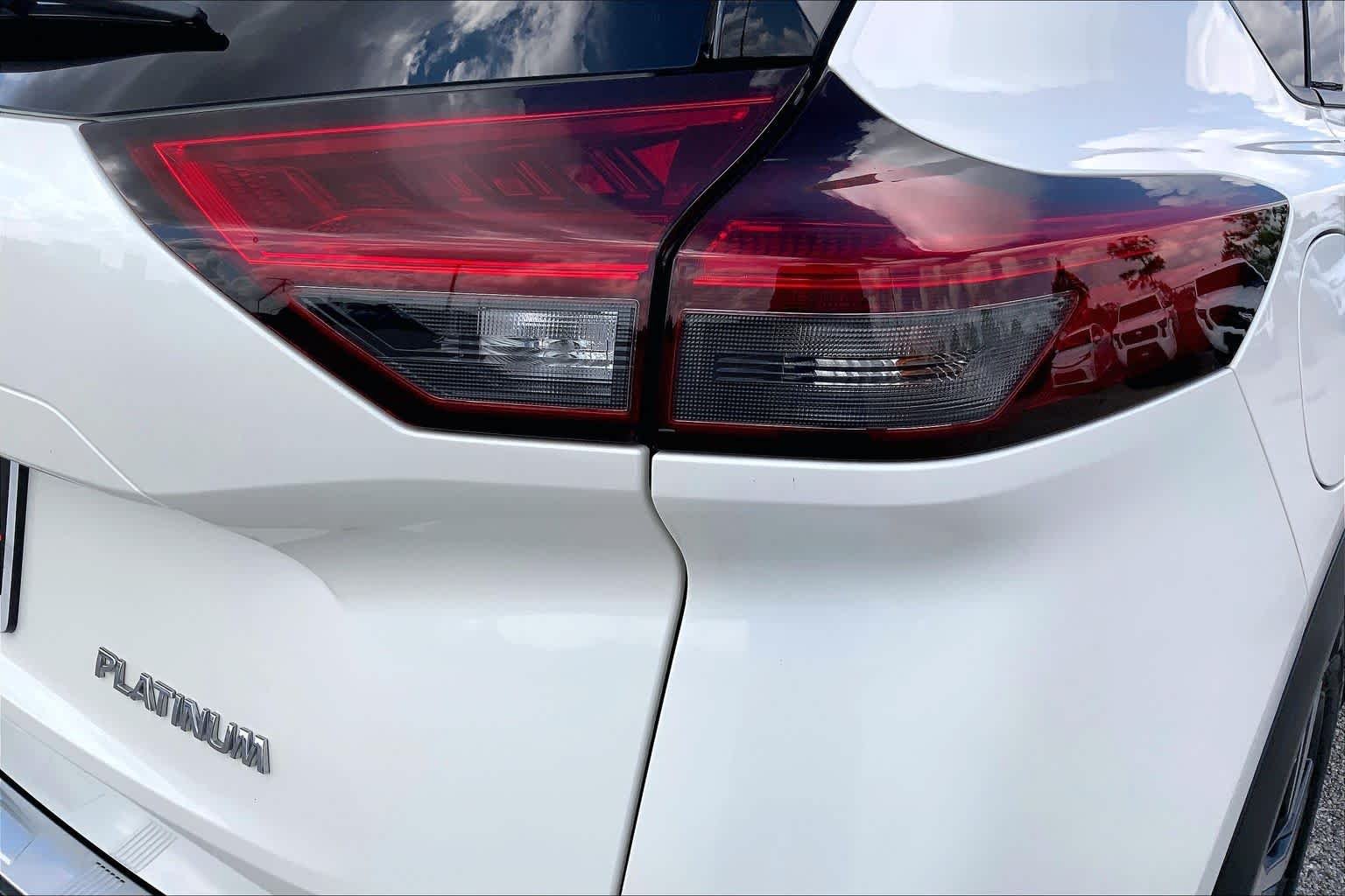 Used 2021 Pearl White Tricoat Nissan Platinum image 30