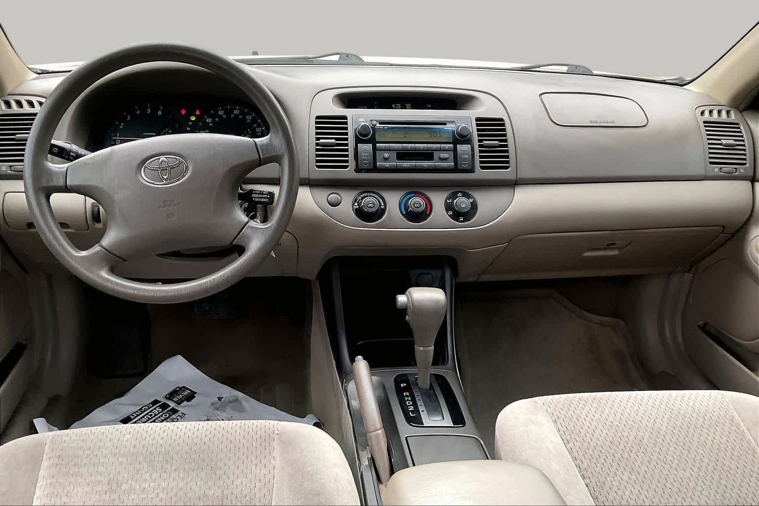 Used 2003 Desert Sand Mica Toyota LE image 14