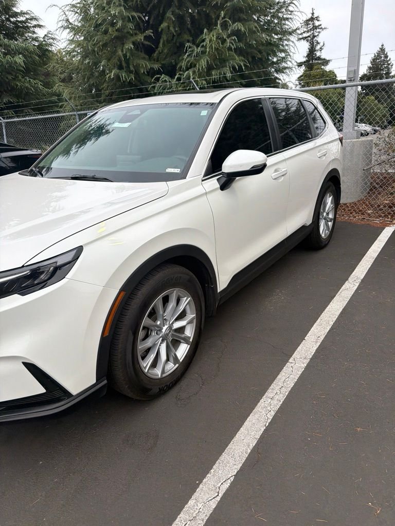 Certified Used 2025 Platinum White Pearl Honda EX image 2