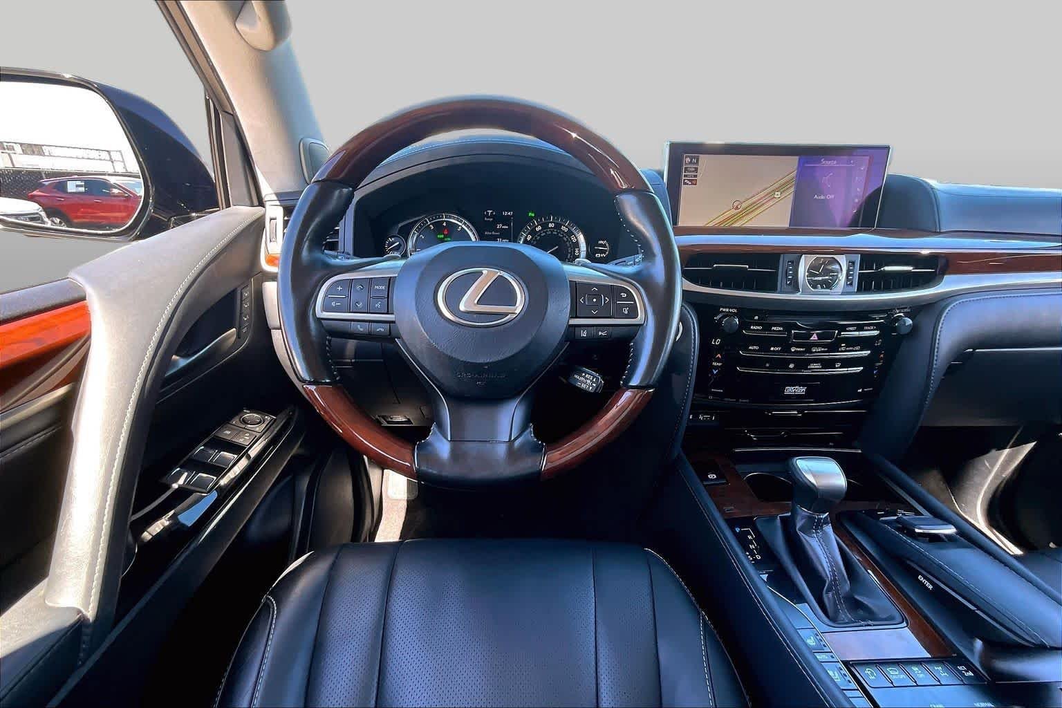 Used 2021 Black Onyx Lexus  image 6