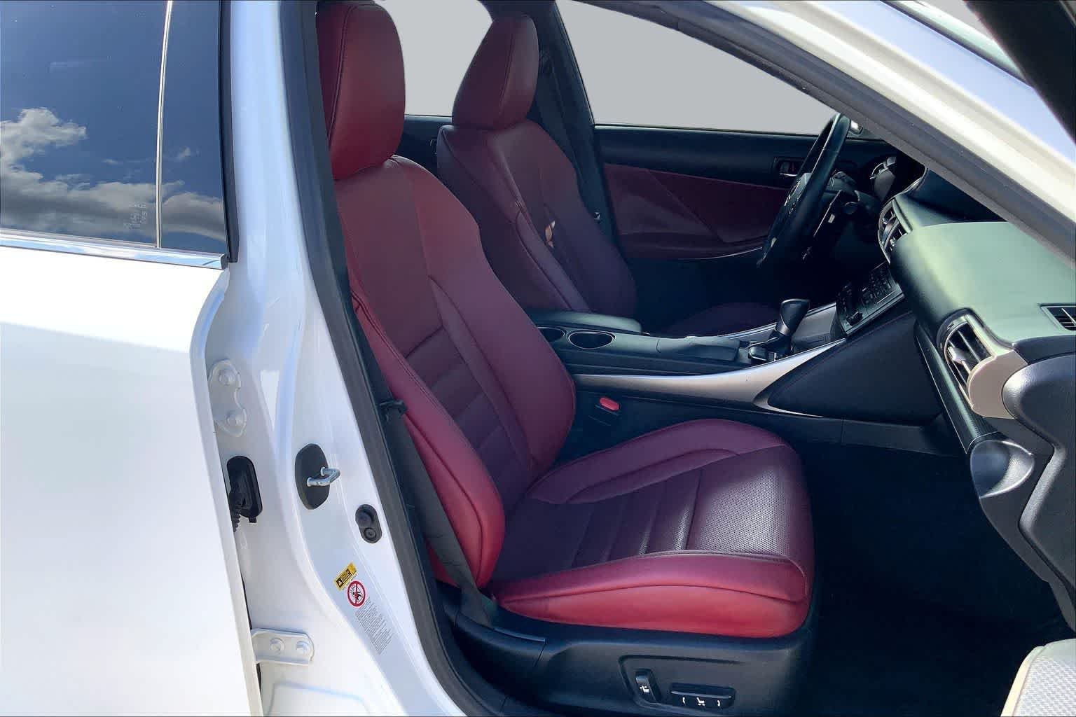 Used 2014 Ultra White Lexus  image 8