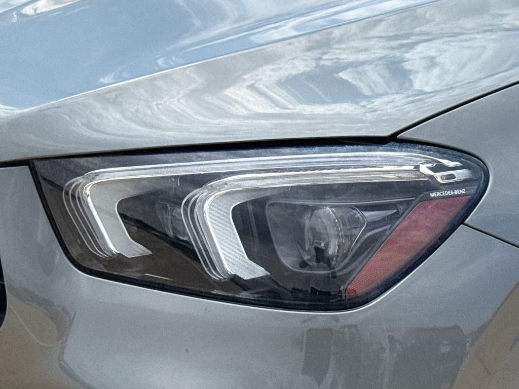 Used 2023  Mercedes-Benz GLE 53 AMG® image 4