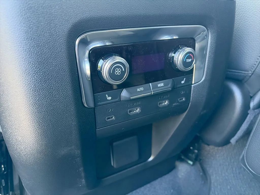 2026 GMC Yukon XL Denali - Photo 26