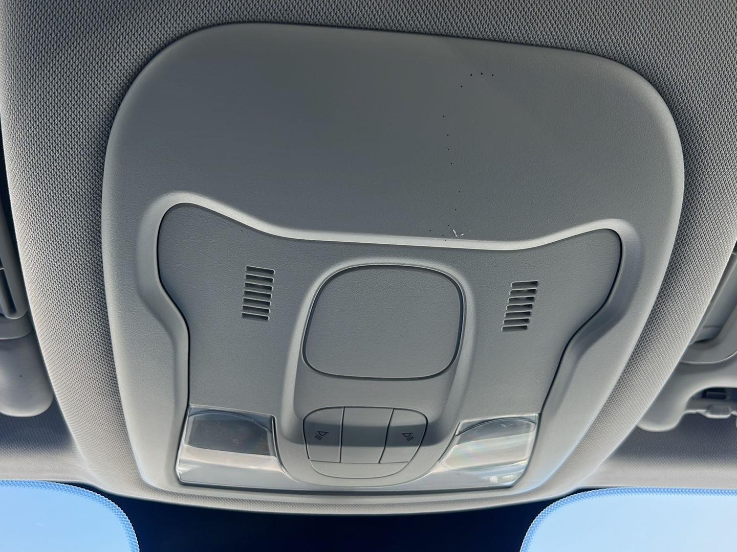 Used 2018 Alpine White Jeep Sport image 15