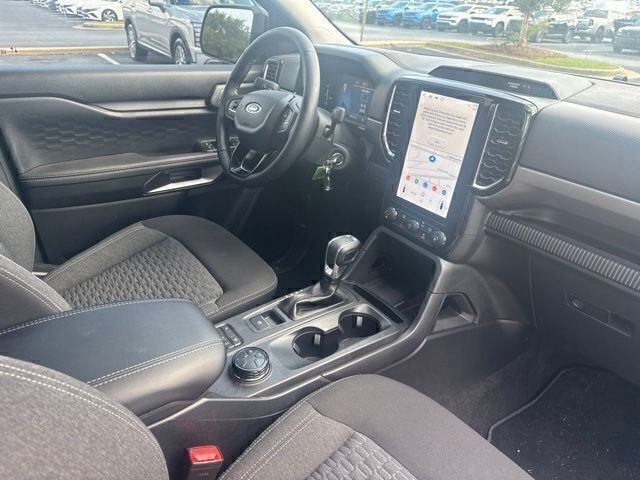 Used 2025 Beige Ford XLT image 25
