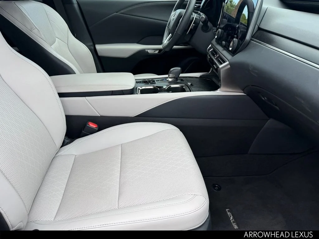 Used 2025 Silver Lexus 350h Premium Plus image 13