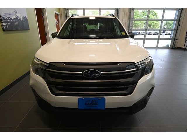 New 2026 CRYSTAL WHITE PEARL Subaru Premium image 14