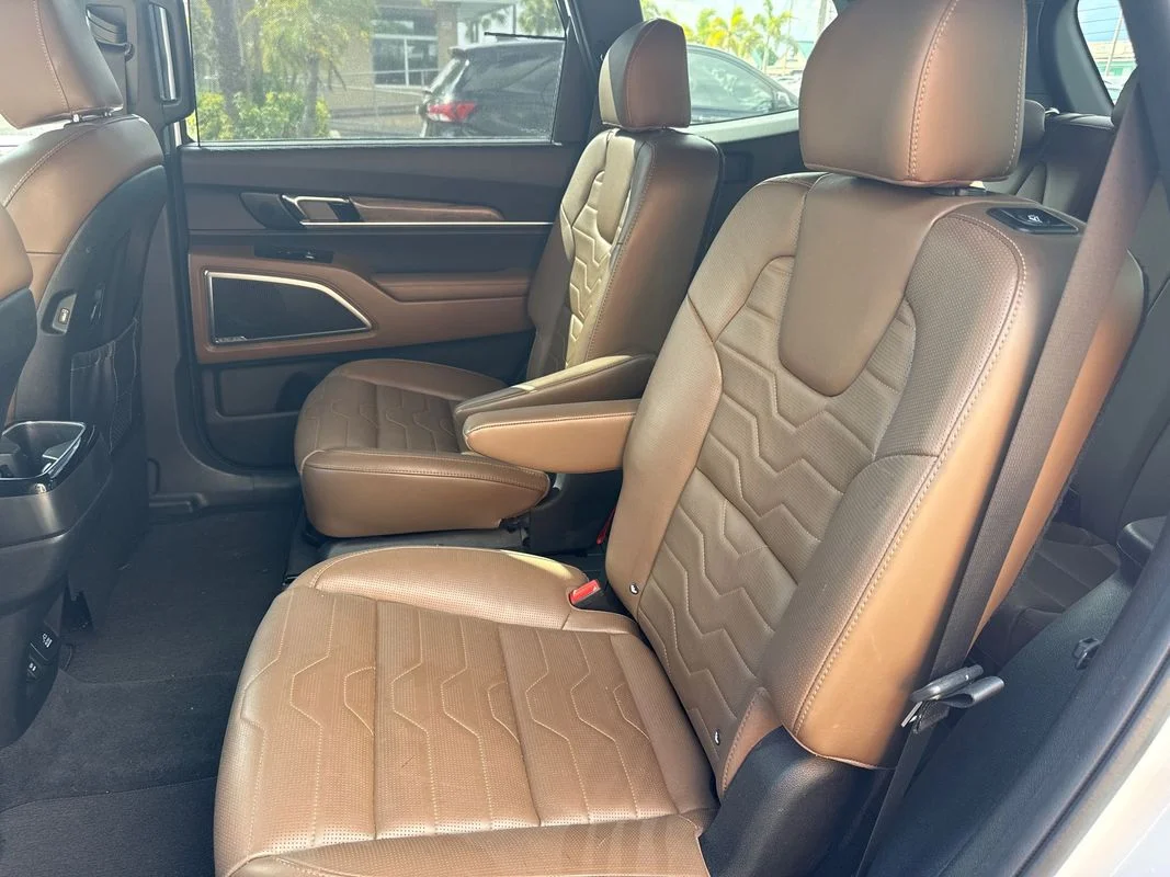 Used 2020  Kia SX image 11