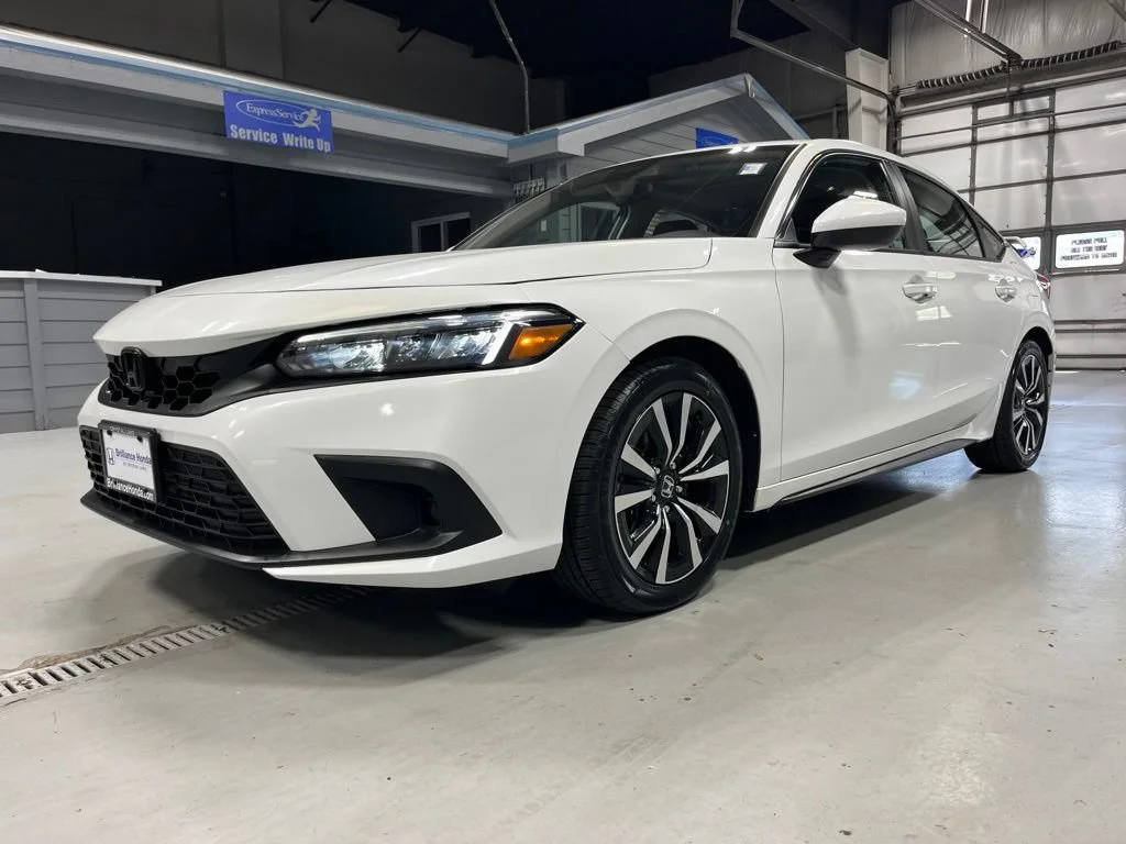 2024 Honda Civic Hatchback EX-L - Photo 36