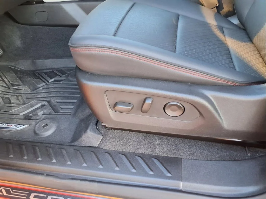 Used 2026 Orange GMC AT4X image 20
