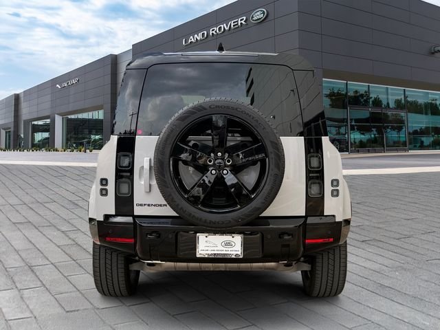 Certified Used 2026 Gray Land Rover X-Dynamic SE image 4