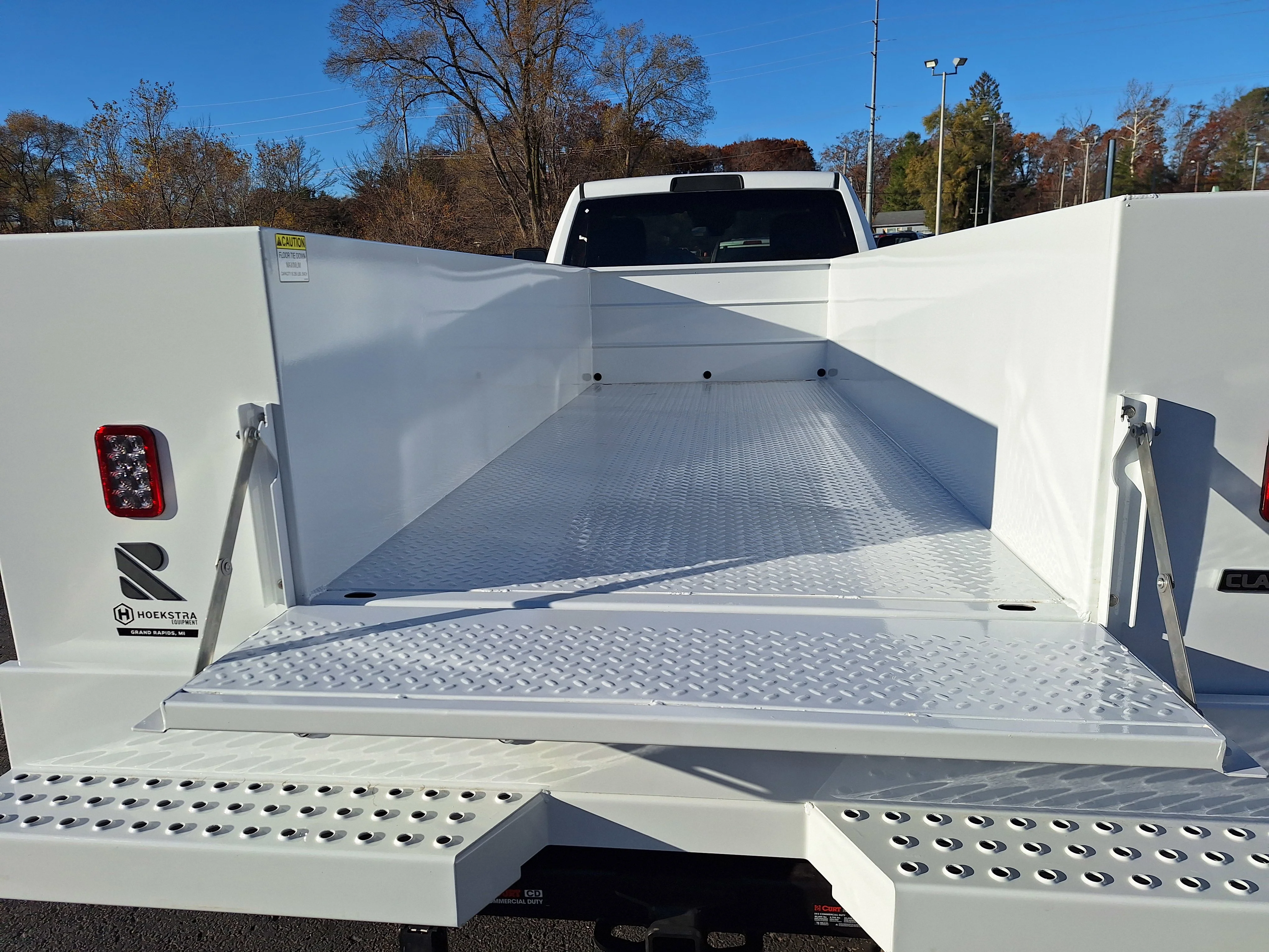 New 2026 Bright White Clear-Coat Exterior Paint RAM Tradesman Reading Service Body image 16