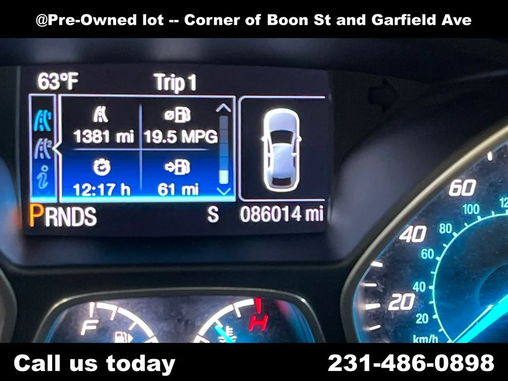 Used 2014 Orange Ford SE image 22