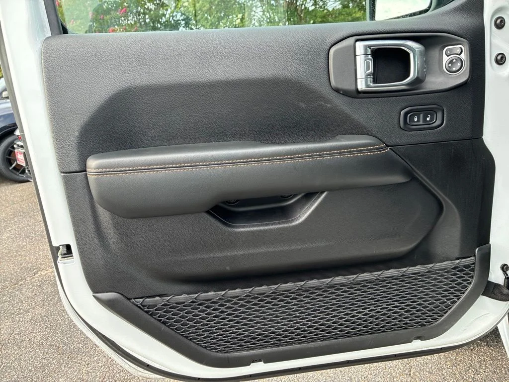 Used 2026 White Jeep Sahara image 12