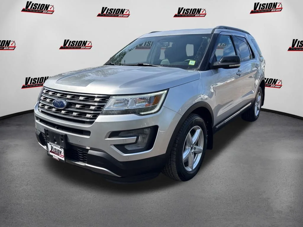 2017 Ford Explorer XLT 4WD's photo