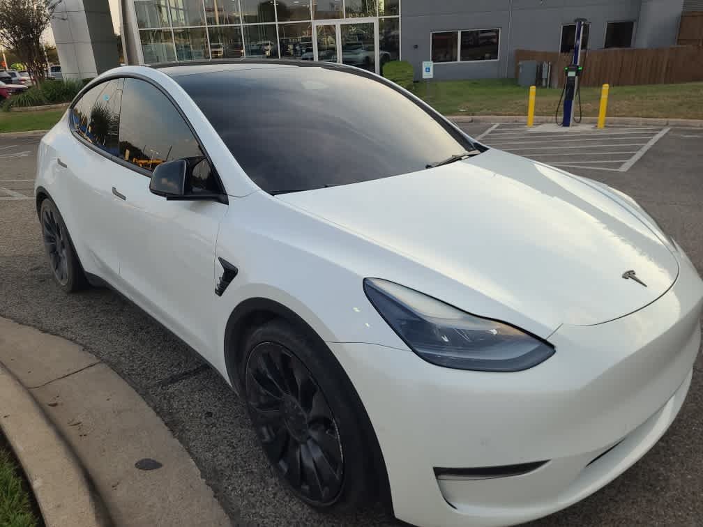 Used 2022 Pearl White Multi Tesla Performance image 3