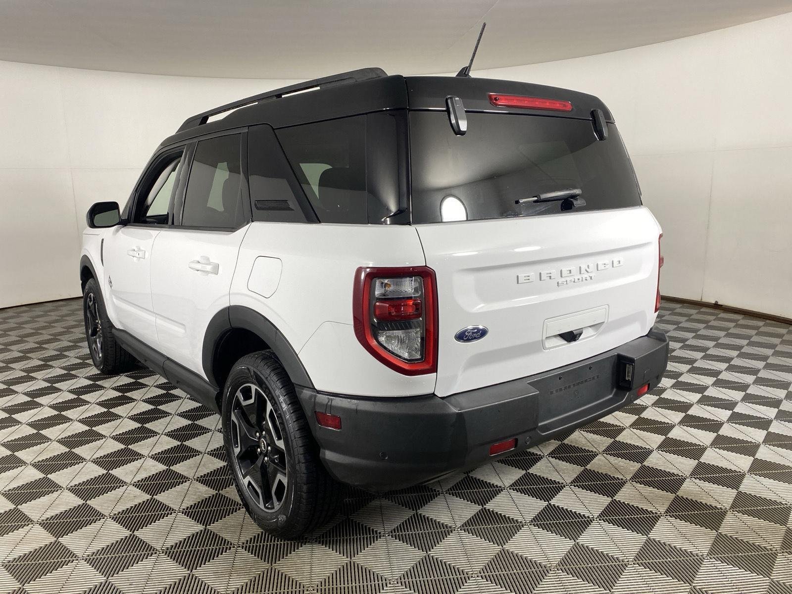 Used 2021 Oxford White Ford Outer Banks image 15