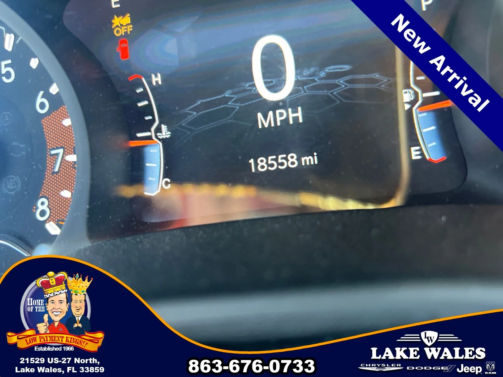 Used 2023 White Jeep Latitude Lux image 11