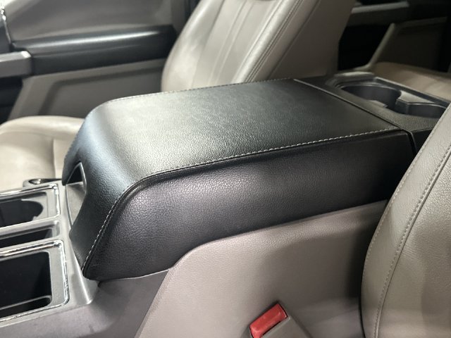Used 2020 Silver Ford XLT image 28