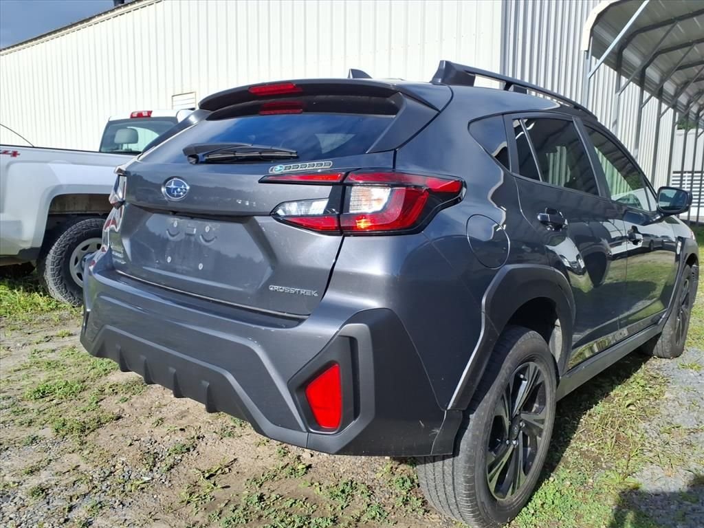 Used 2025 Gray Subaru Premium image 5